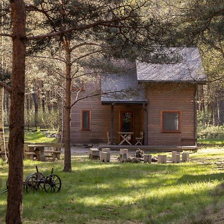 Roze Guest Houses Sklandas แบร์นาติ ภายนอก รูปภาพ