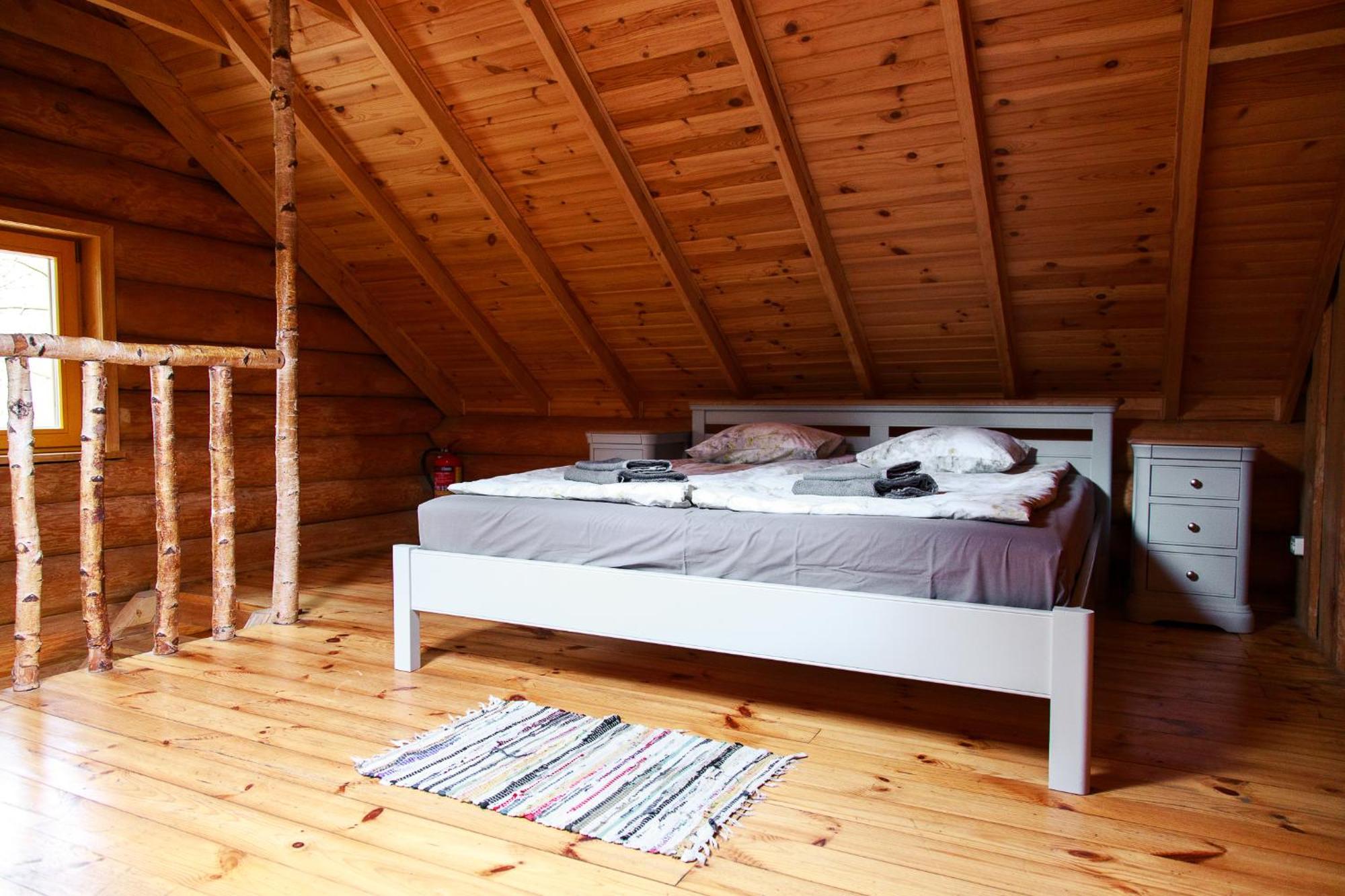 Roze Guest Houses Sklandas แบร์นาติ ภายนอก รูปภาพ