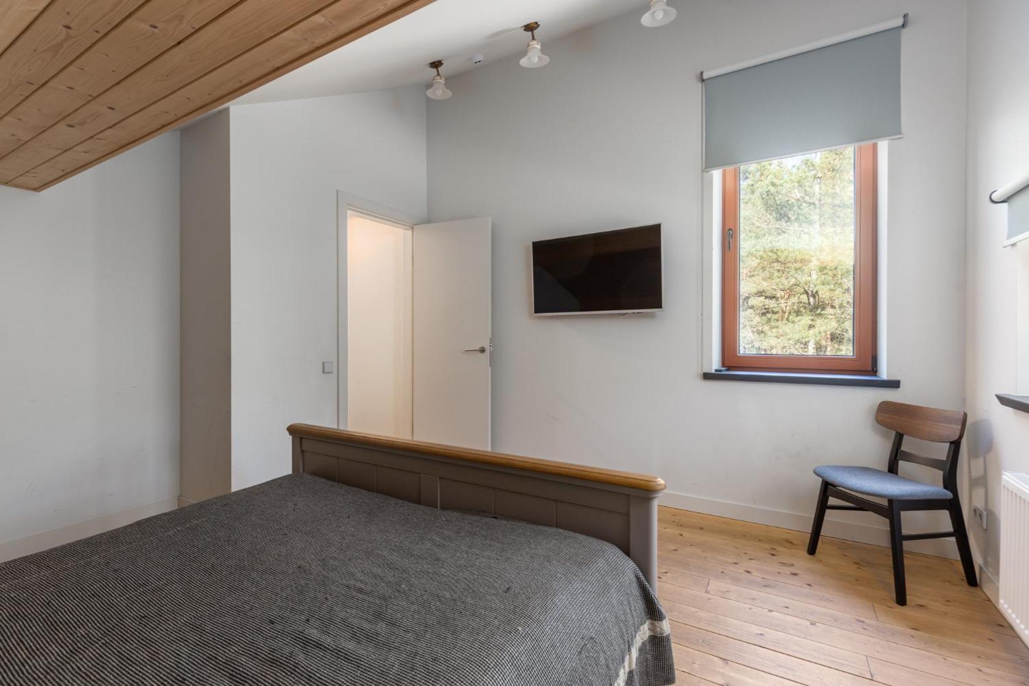 Roze Guest Houses Sklandas แบร์นาติ ภายนอก รูปภาพ